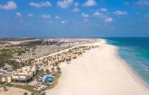 plajă, Anantara Sir Bani Yas Island Al Yamm Villa Resort in Insula Sir Baniyas