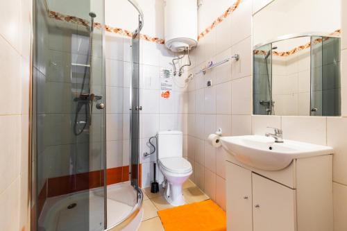 Top Hostel Pokoje Gościnne 4