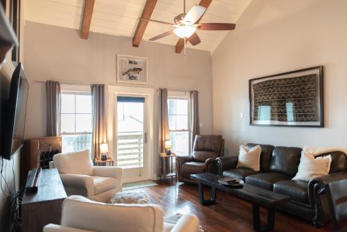 Beach Comber condo - main image