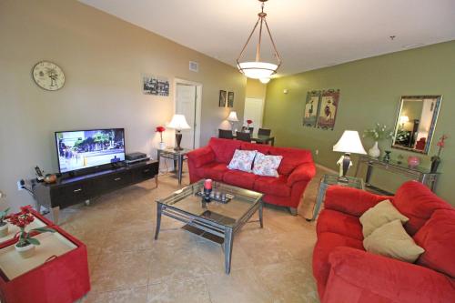 Luxurious 2 Bedroom Condo 103 - close to wedding venue apts - image 2
