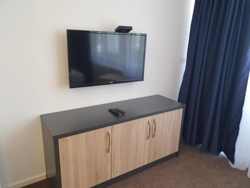 Premium Crown Suites - image 3