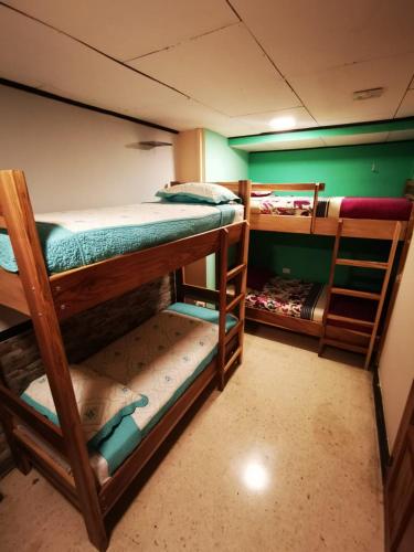 1 twin bed