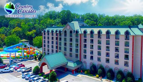 Exterior view, Country Cascades Waterpark Resort in Pigeon Forge City Center