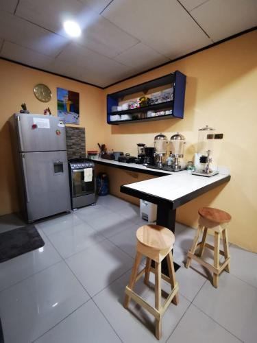 Toucan Hostel in Alajuela