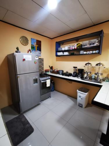 Toucan Hostel in Alajuela