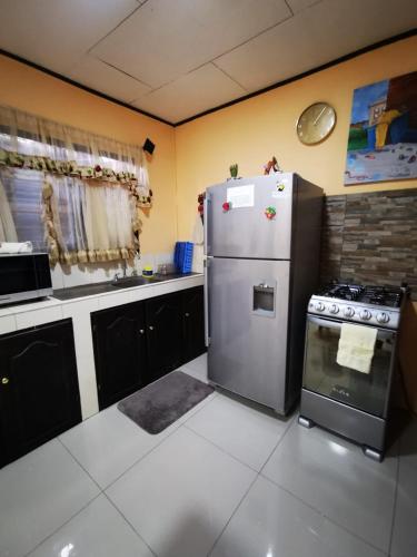 Toucan Hostel in Alajuela