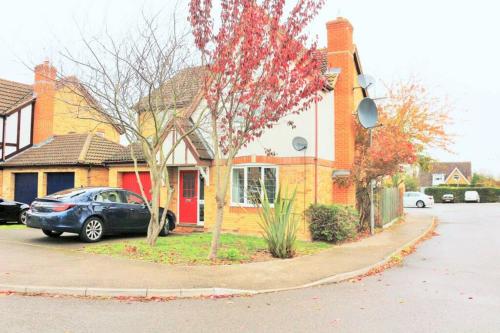4 Bedroom Family House In A Quiet Residential Area, , Cambridgeshire