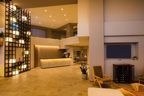 Parasol Luxury Hotel & Suites Adults Only – Pigadia, AZ