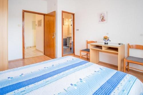 Apartments and rooms Luka - Vrbnik