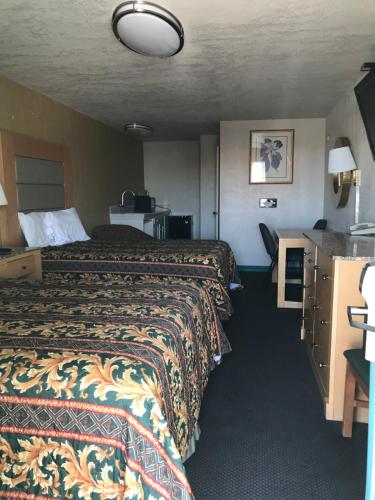 2 double beds