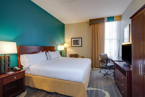 Holiday Inn Express Washington DC East- Andrews AFB, an IHG Hotel