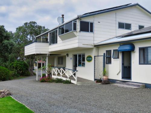 Pukenui Lodge Motel in Pukenui