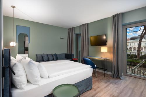 HT Hotel Trieste - image 7