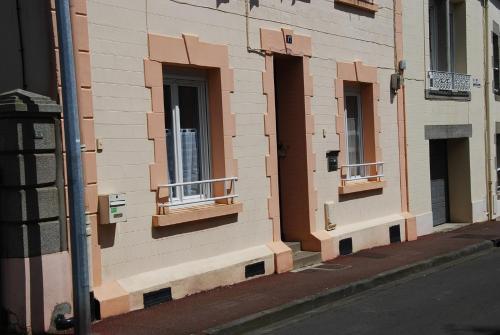 17 Rue du Puits de la Place in Granville City Center