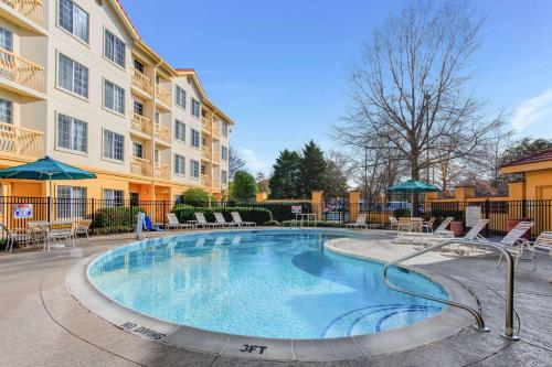 La Quinta Inn & Suites Raleigh Durham Intl AP