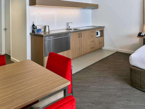 Novotel Sydney West HQ - image 34