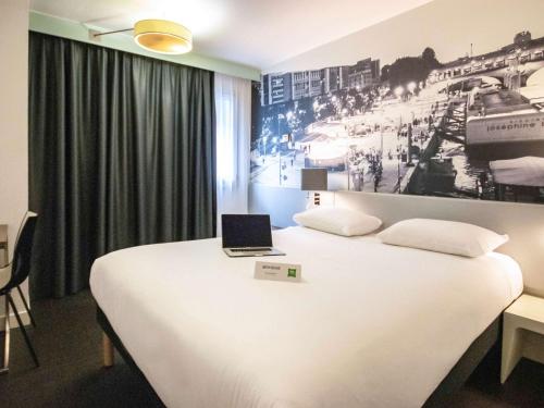 Ibis Styles Paris Tolbiac Bibliotheque