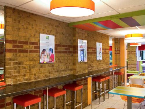 Ibis Styles London Walthamstow - image 8