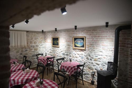 Old Bazaar Rooms