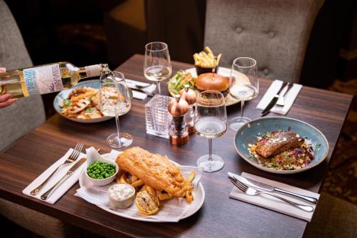 The Station Hotel - image 3
