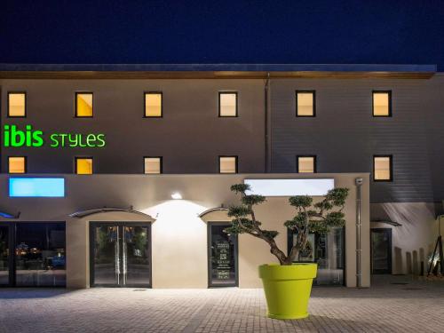 ibis styles Villeneuve Sur Lot - Hôtel - Villeneuve-sur-Lot