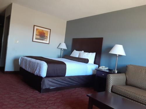 Boarders Inn & Suites by Cobblestone Hotels - Superior/Duluth