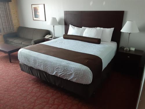 Boarders Inn & Suites by Cobblestone Hotels - Superior/Duluth