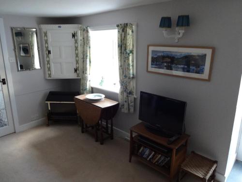 Tigh Na Mara-lochinver – Lochinver