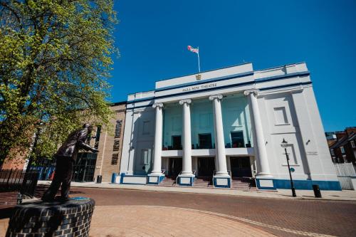 Hullidays - Theatre Side Apartment - Refurbished 2023 Hullidays - Theatre Side Apartment - Refurbished 2023