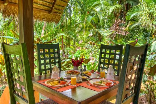Food and beverages, Hotel Shawandha Costa Rica in Puerto Viejo de Talamanca
