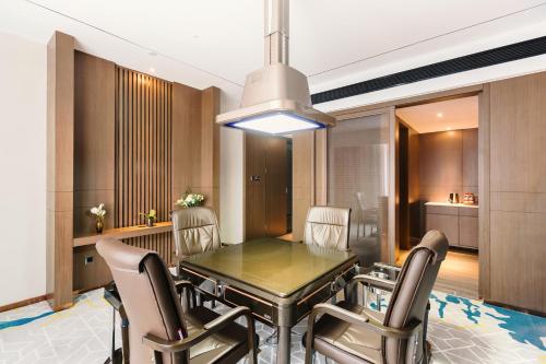 Days Hotel by Wyndham Binjiang Changsha – Changsha, KY