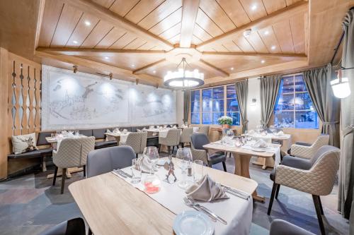 Hotel Post Sils Maria - image 12