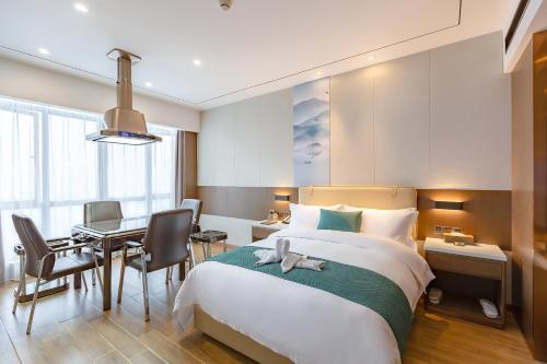 Days Hotel by Wyndham Binjiang Changsha – Changsha, KY