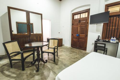 252248514 Thambu Illam