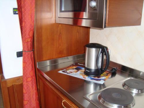 One-Bedroom Apartment (5 Adults)