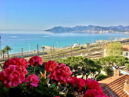 Apartment with Sea View - Vue sur Mer