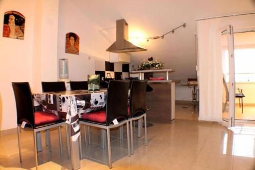 Anamar Apartments 3