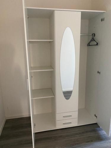 Air Rooms Hotel Room Type - Deluxe Double Room with Shower