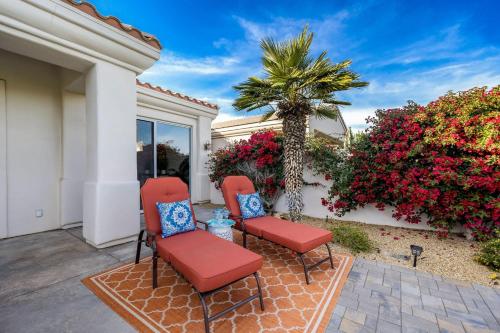 DESERT OASIS 5 STAR PRIVATE POOL-SPA-BBQ and MORE - image 6