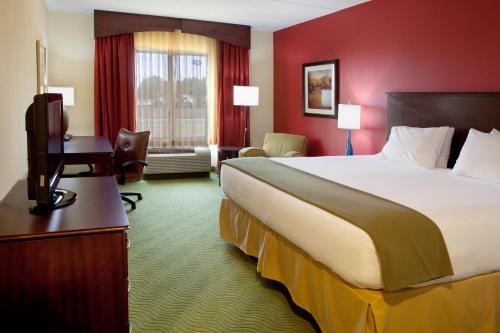 Holiday Inn Express Hotel & Suites Spartanburg-North