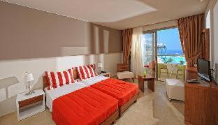 Royal Heights Resort - image 6