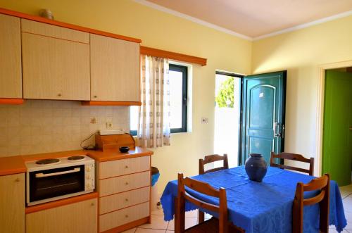 Aloni Suites - image 12