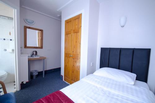 Adria Hotel - main image