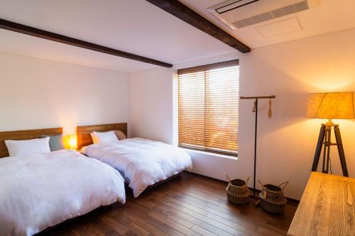 Twin Room with Shower