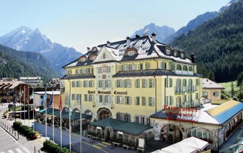 Hotel Dolomiti Schloss - Canazei di Fassa