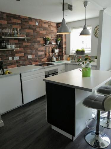 кухня, Boutique Coastal appt nr Edinburgh in Saint Davids