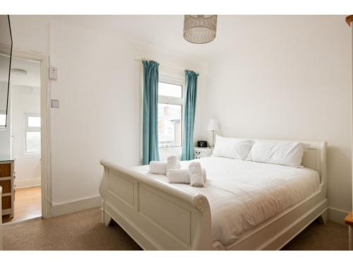 Spacious 2 BR Terrace nr Reading Centre & Station gîte à louer Caversham