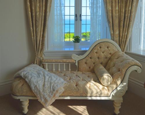 Haven Hall Hotel — Main Photo