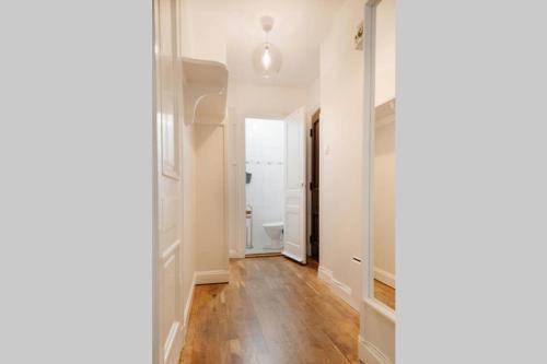 Completely Refurbished Flat in Sthlm's Prime Area