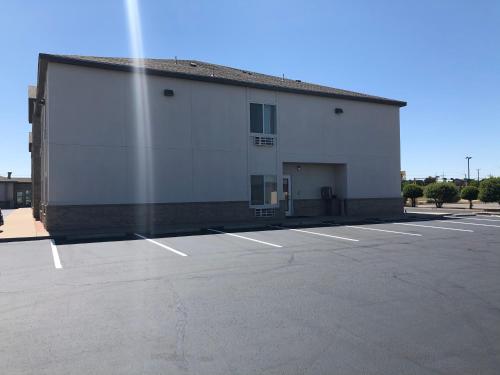 Lea County Inn - image 4